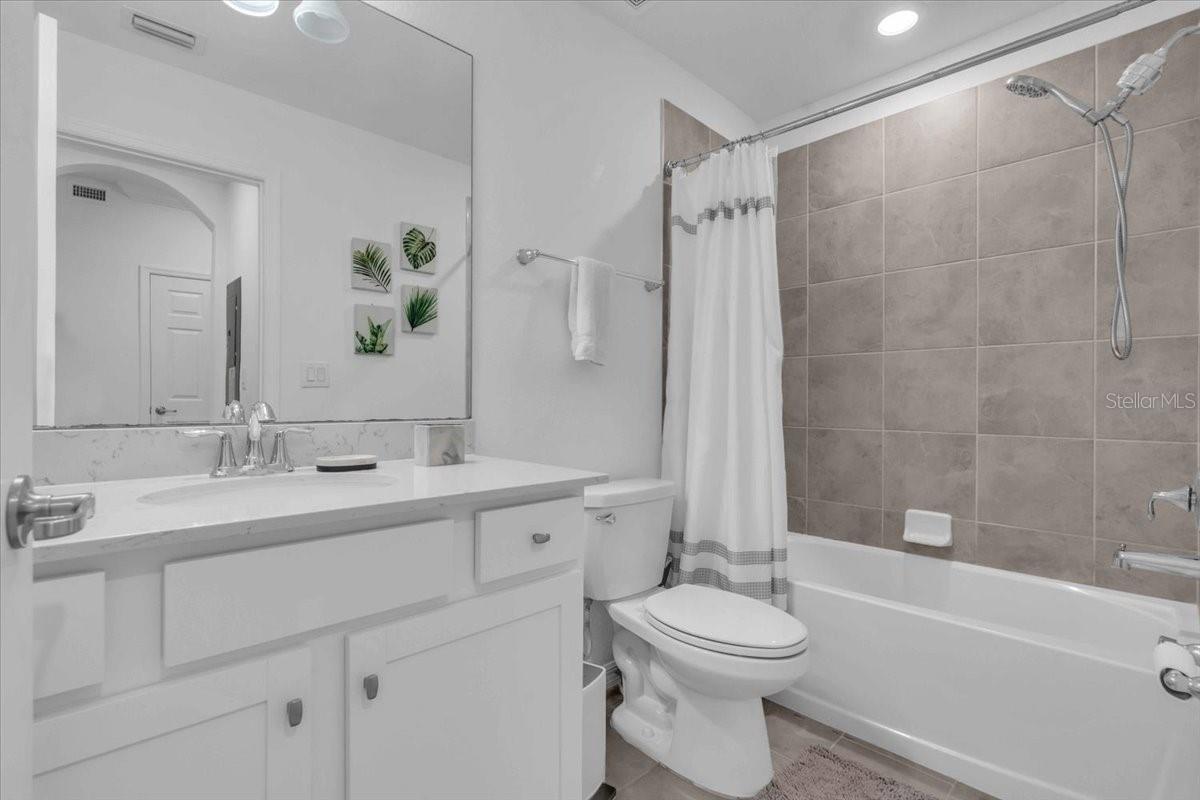 18028 GAWTHROP DR #107 — photo 11