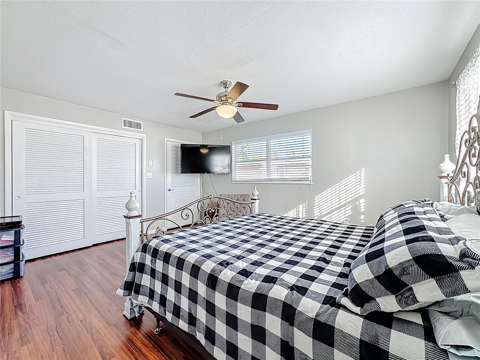 1521 BANYAN DR. — photo 35