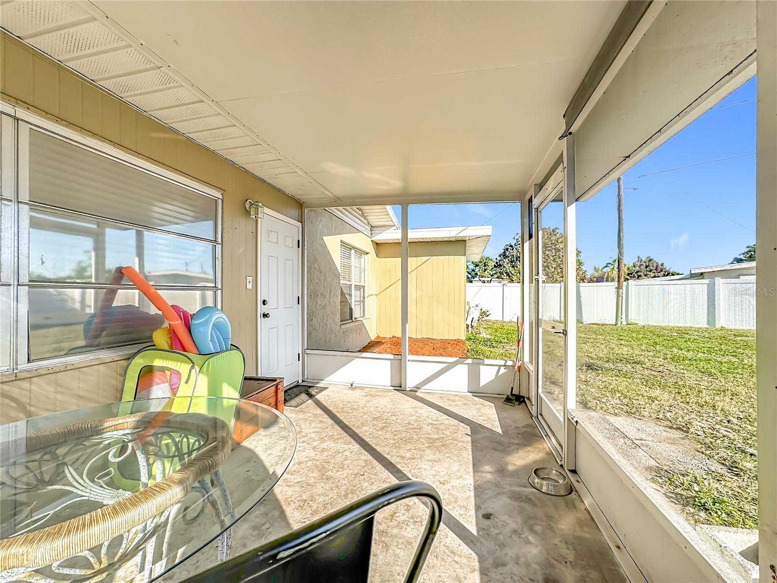 1521 BANYAN DR. — photo 46