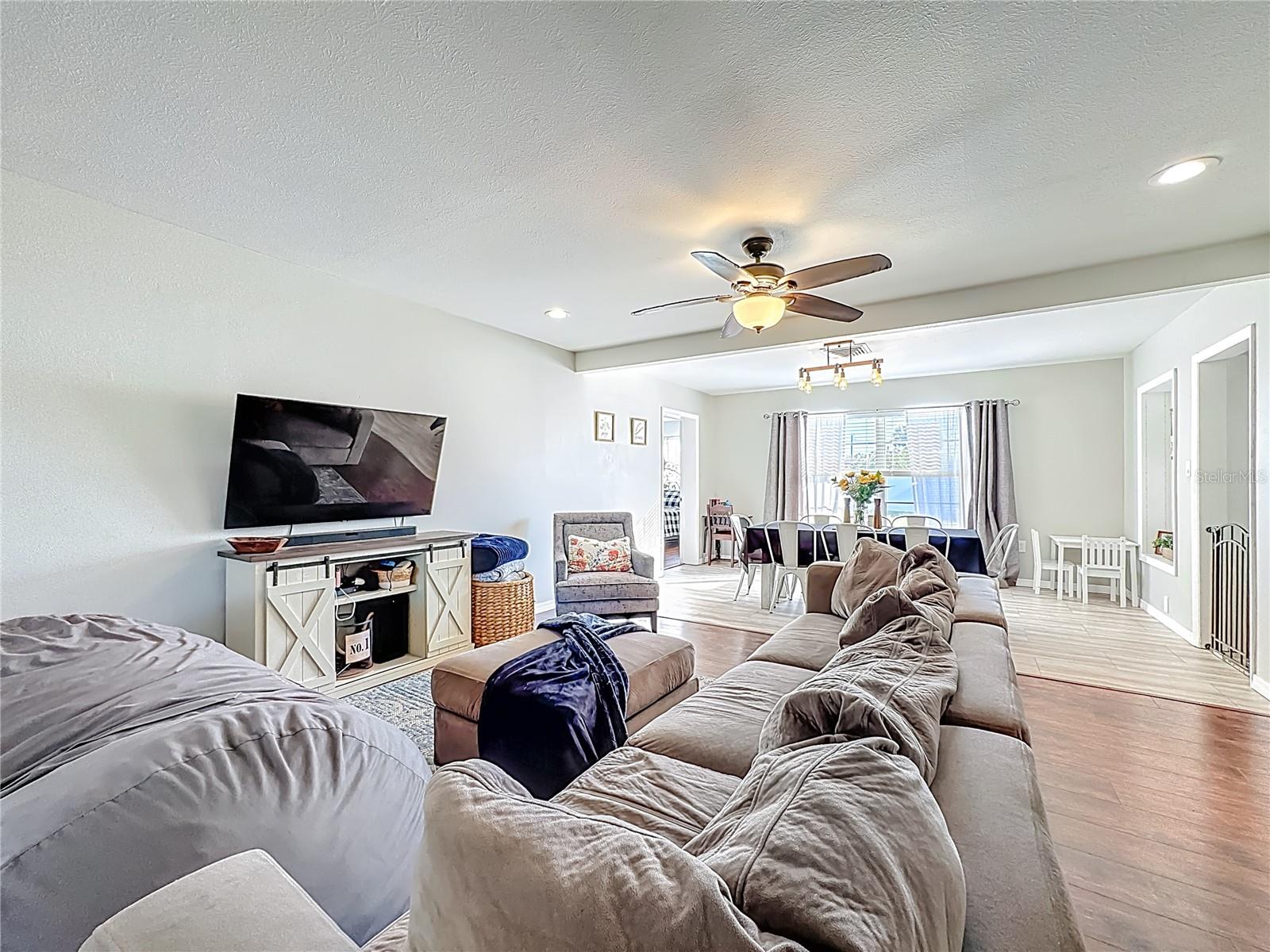 1521 BANYAN DR. — photo 9