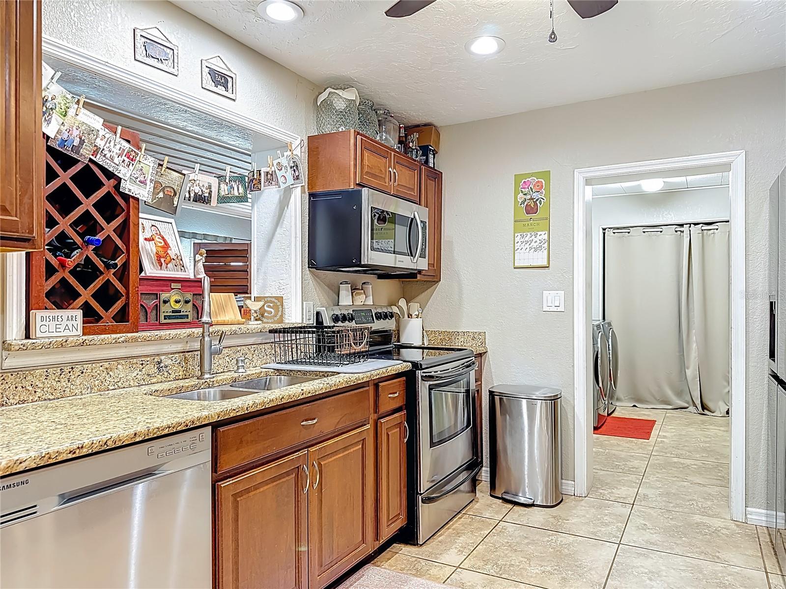 1521 BANYAN DR. — photo 17
