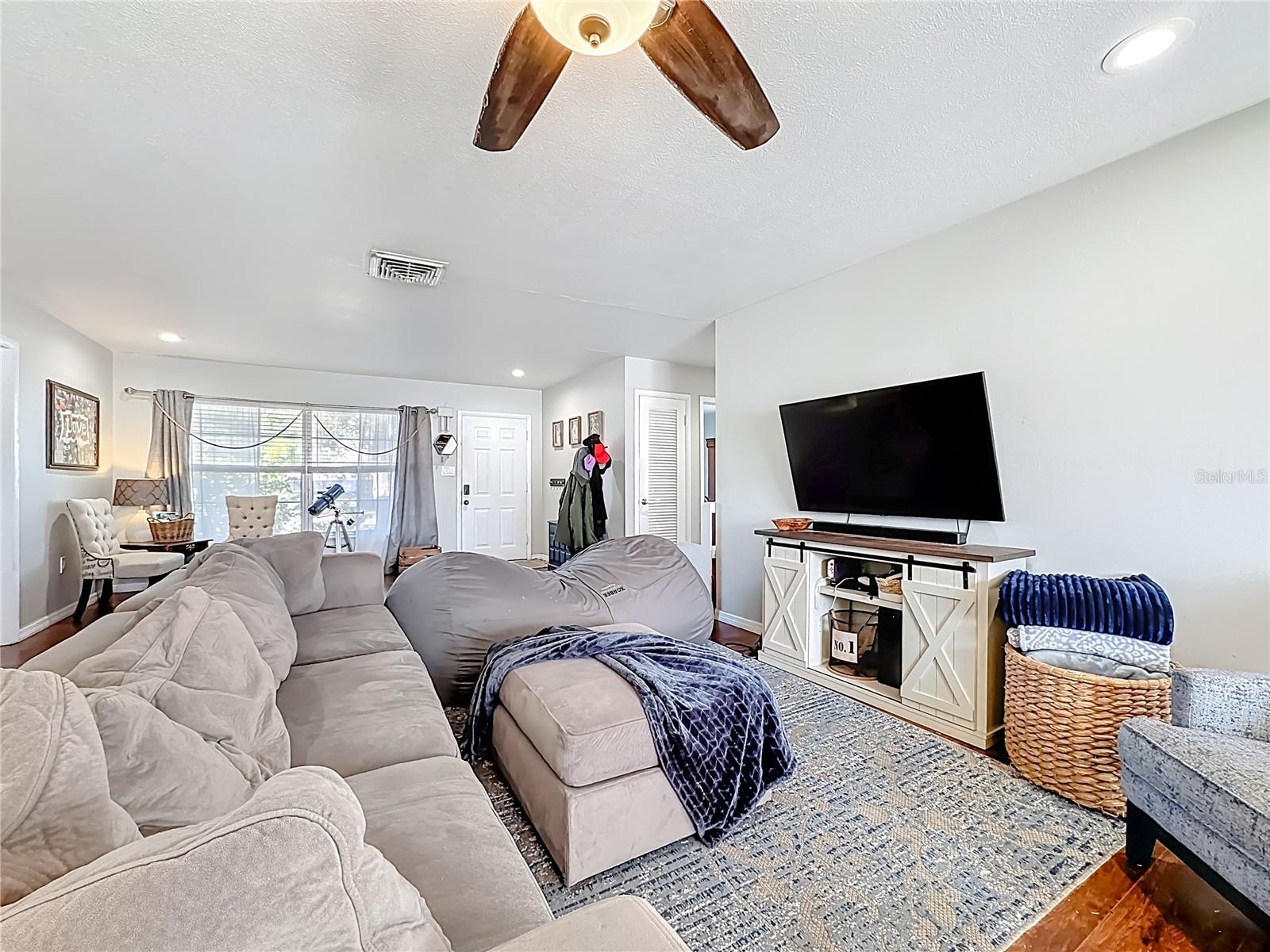 1521 BANYAN DR. — photo 11