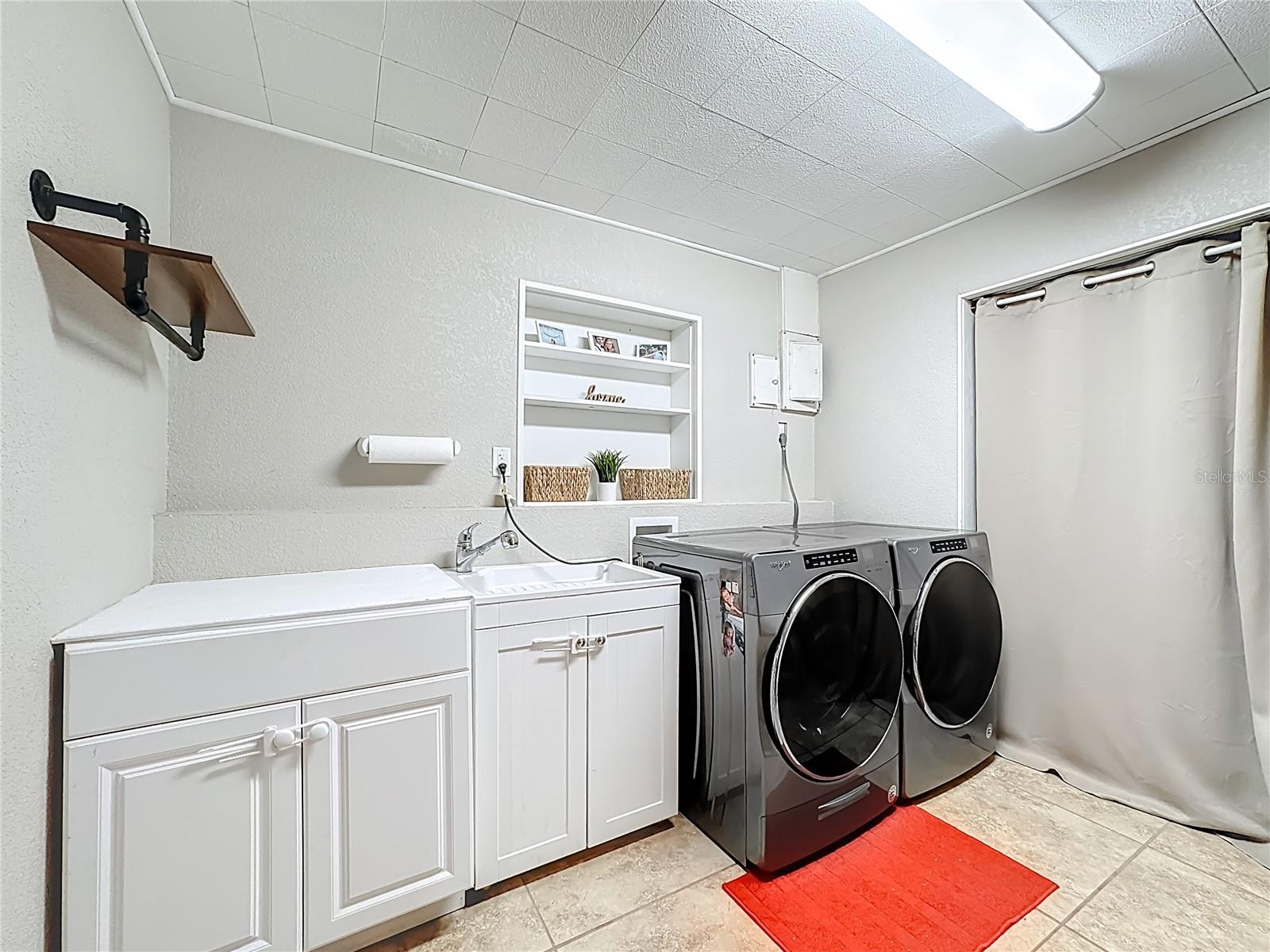1521 BANYAN DR. — photo 40
