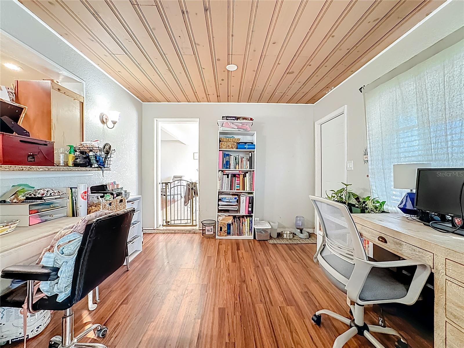 1521 BANYAN DR. — photo 24