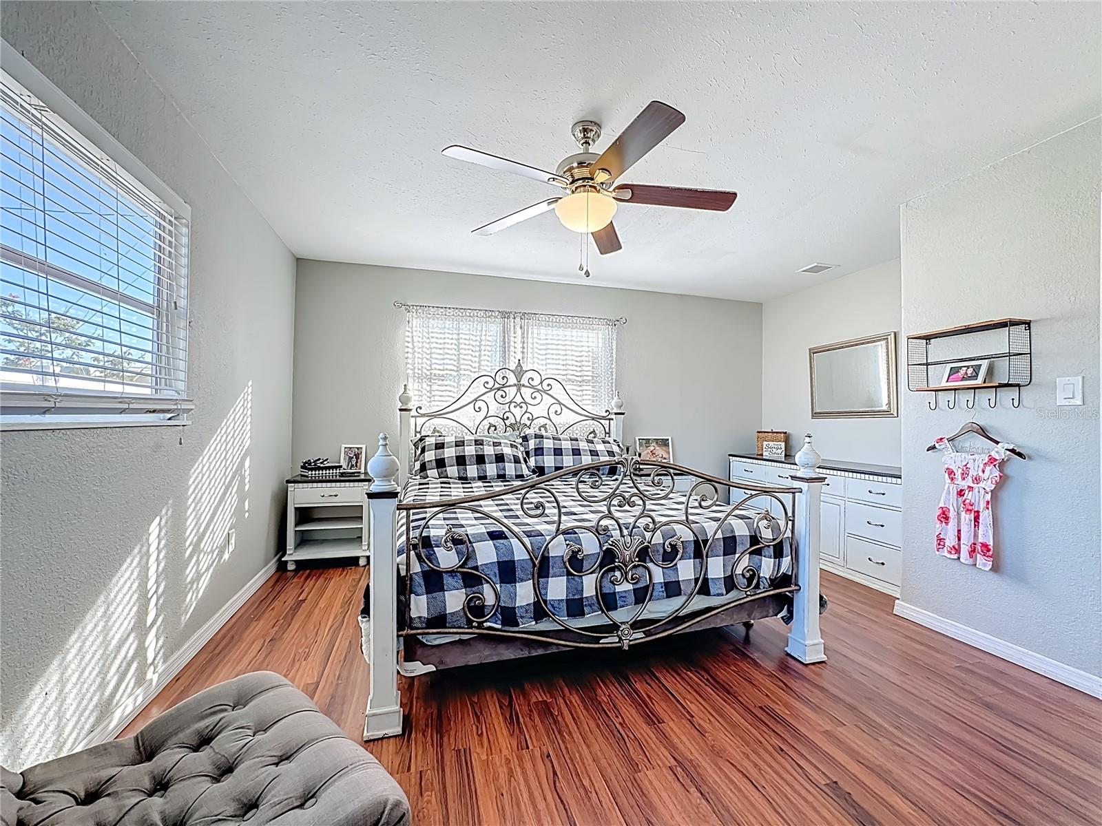 1521 BANYAN DR. — photo 33