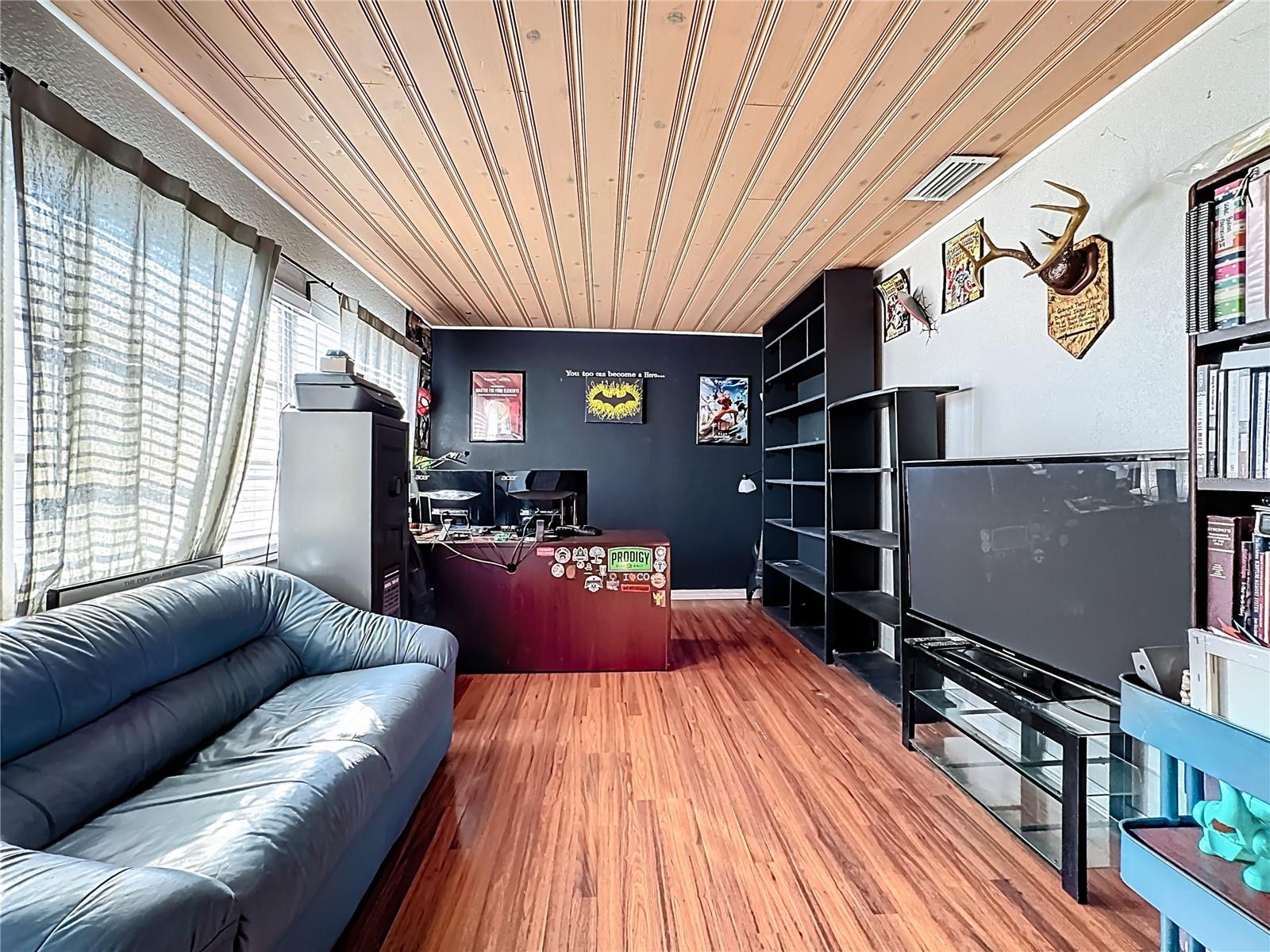 1521 BANYAN DR. — photo 25