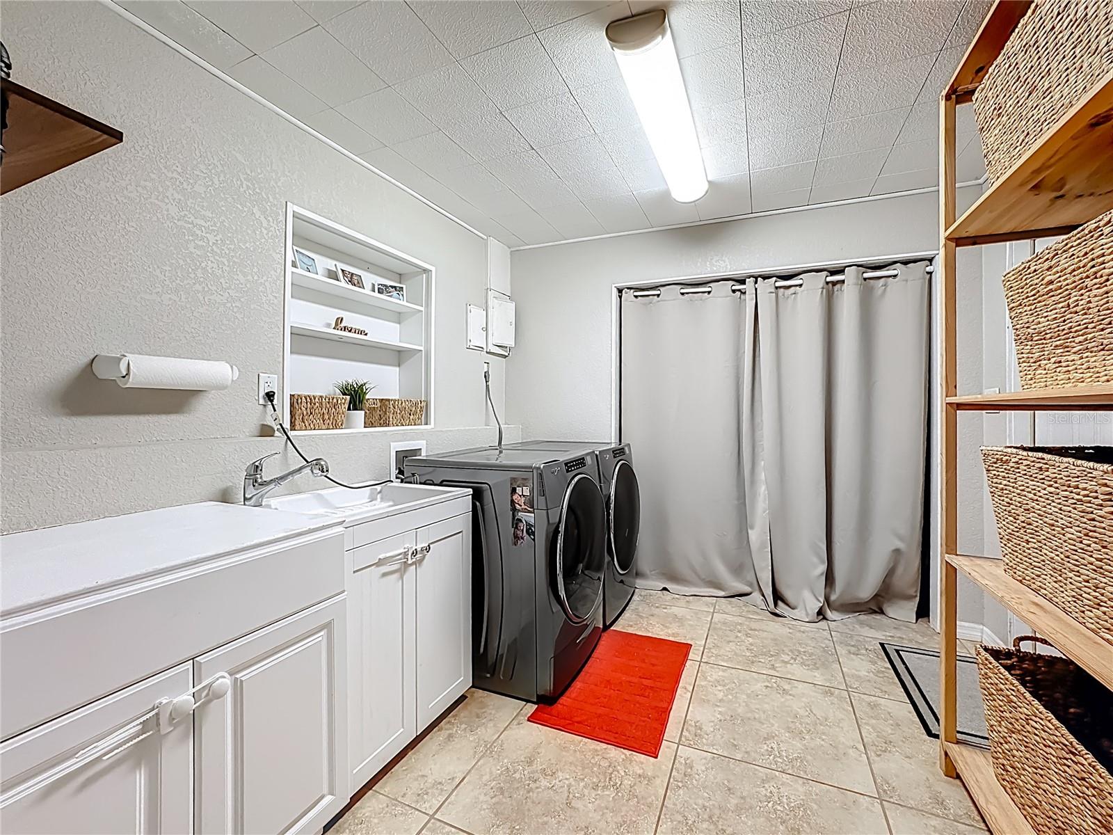 1521 BANYAN DR. — photo 39