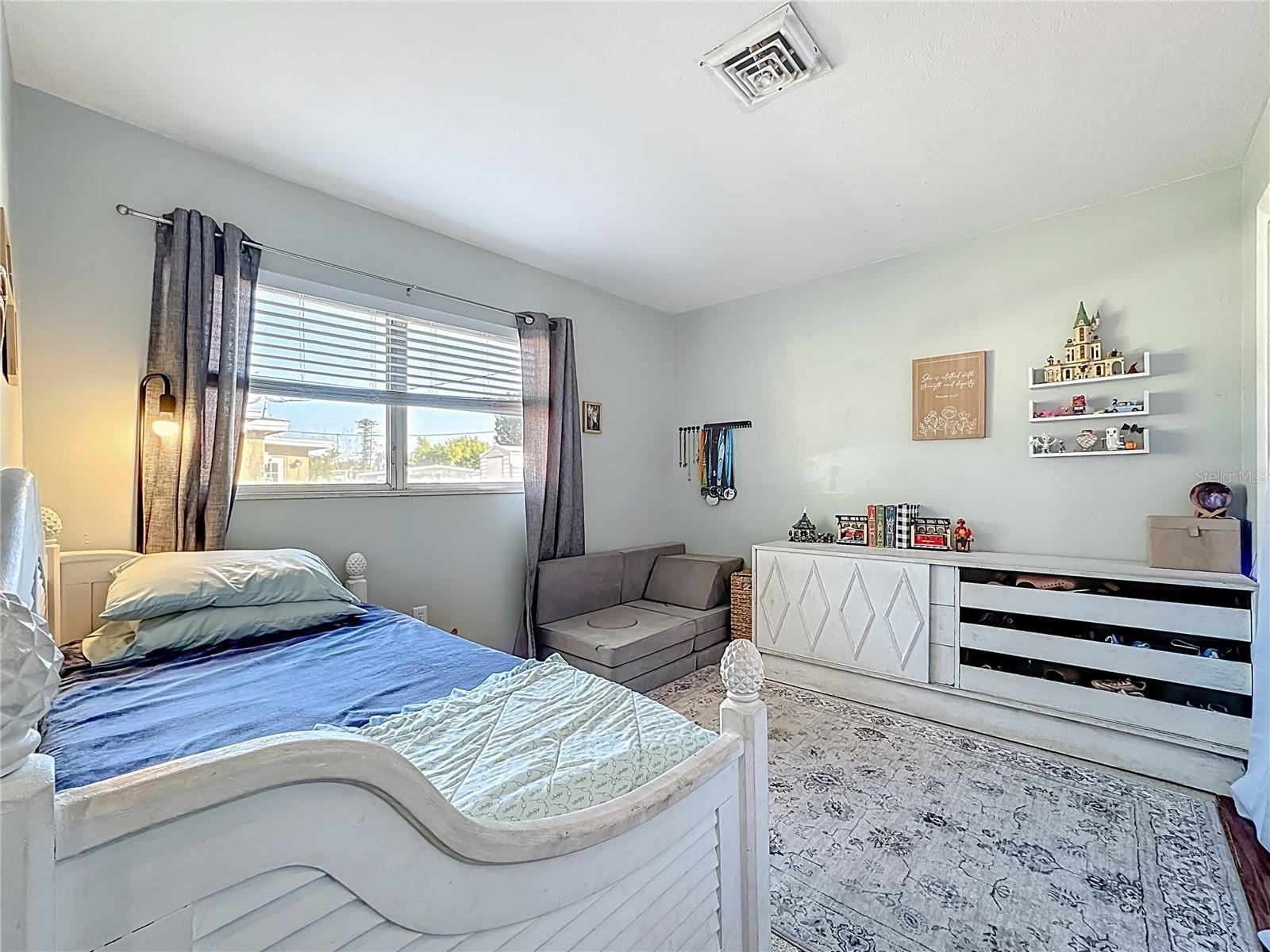 1521 BANYAN DR. — photo 27