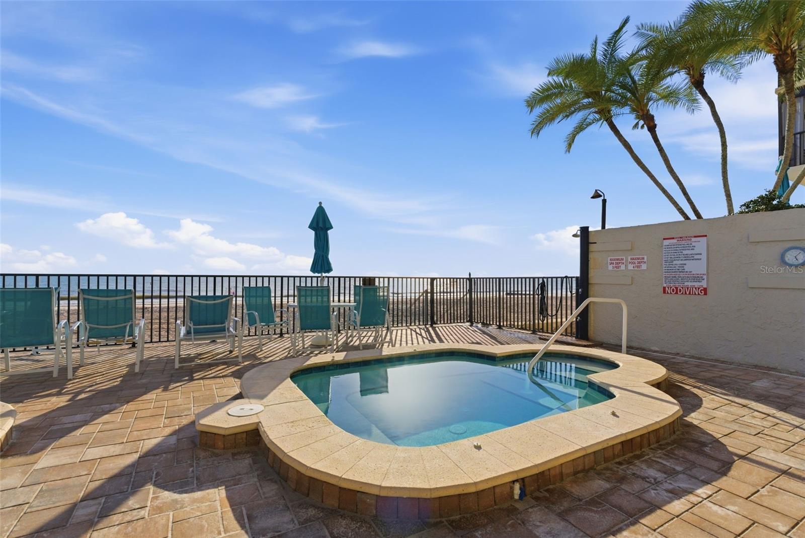 15462 GULF BLVD #406 — photo 34