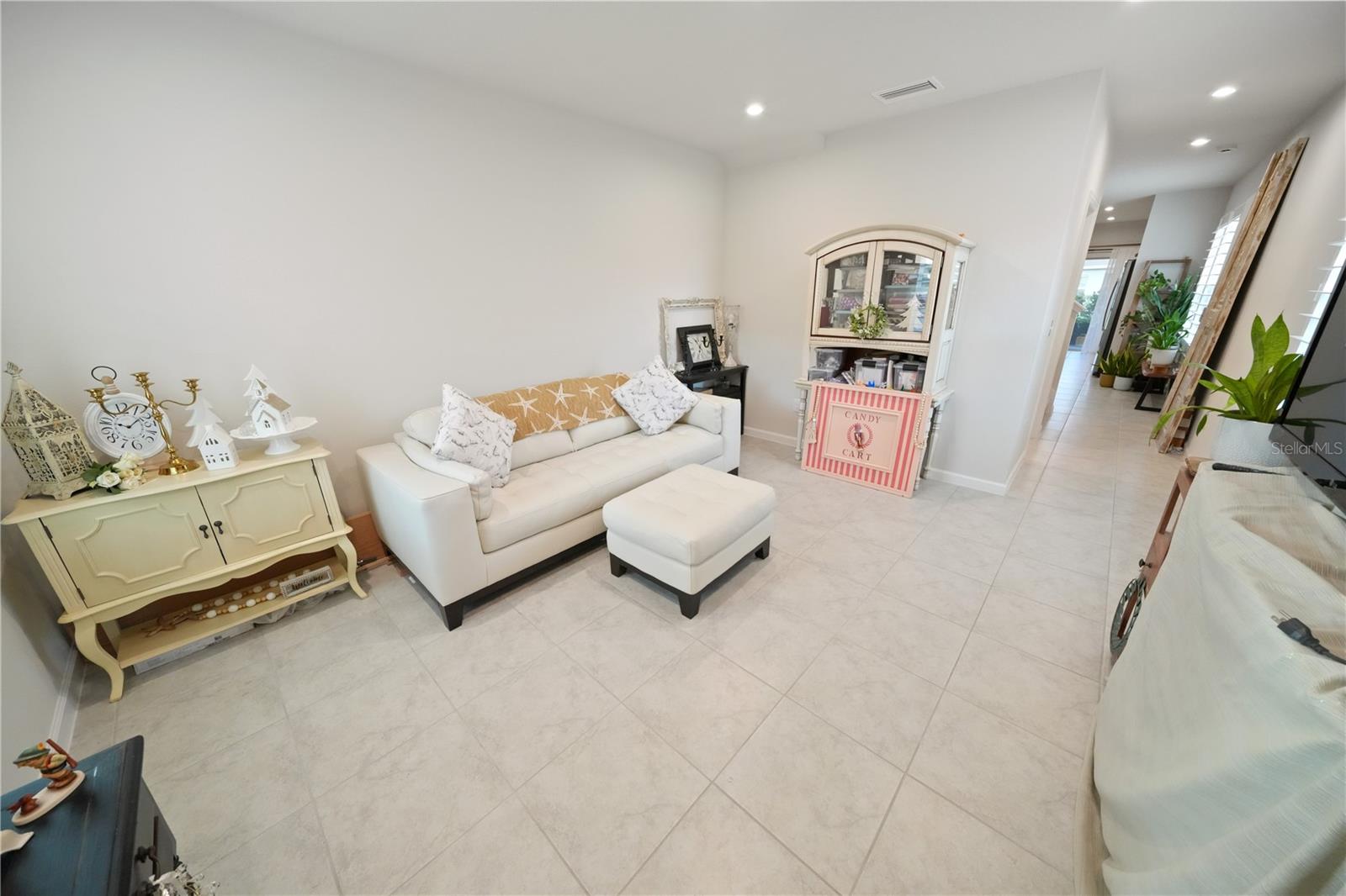4175 HARBOUR PALM DR — photo 2