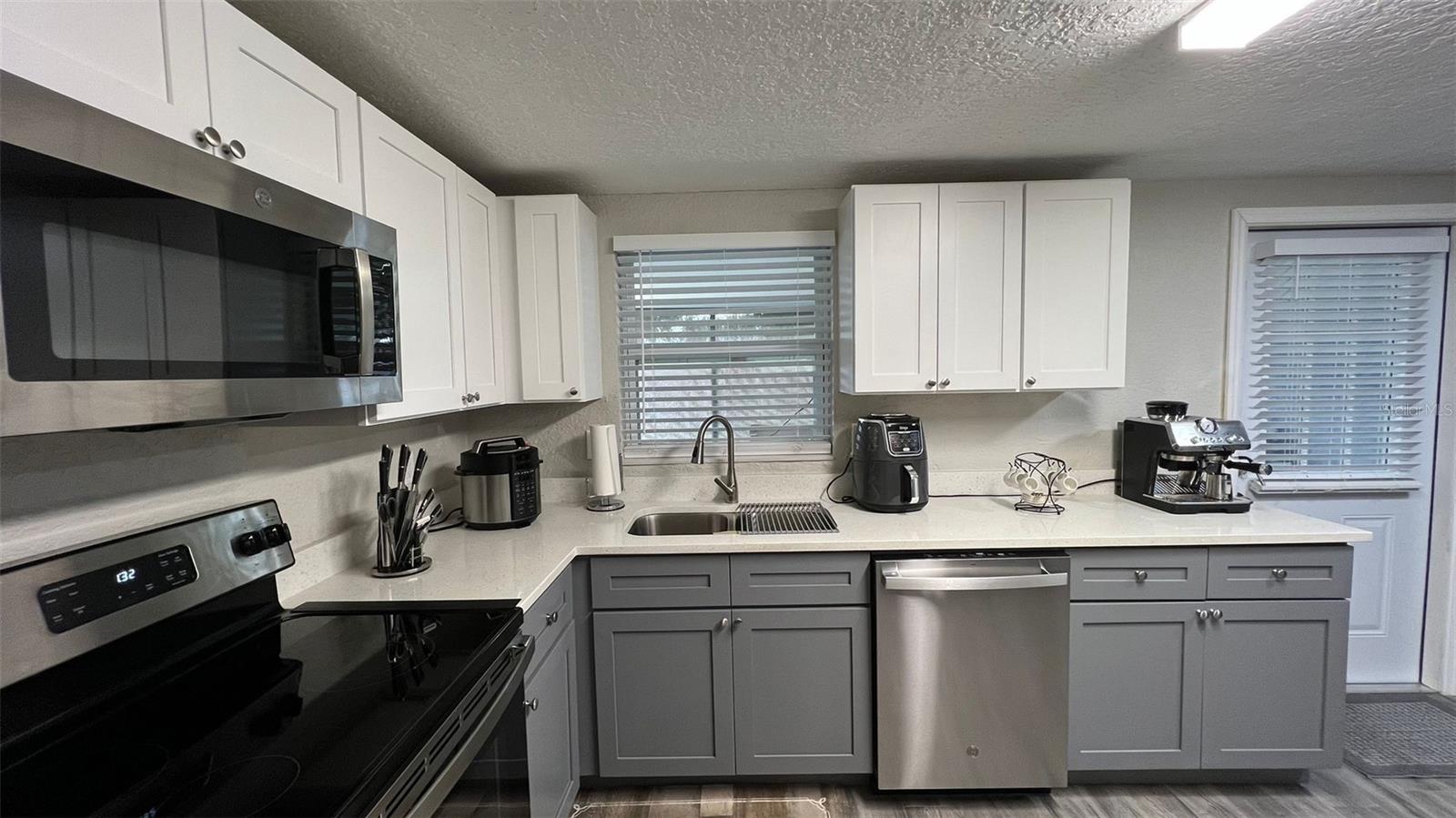 2705 GARDNER PL — photo 8