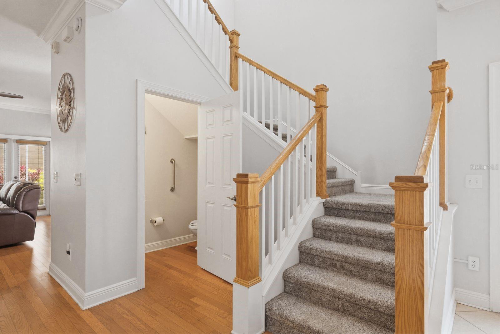 208 VALENCIA CIR — photo 13