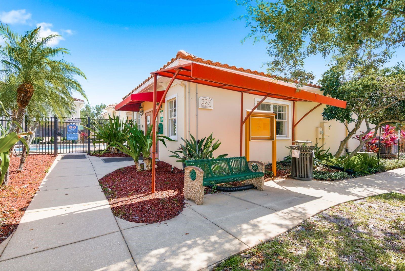 208 VALENCIA CIR — photo 48