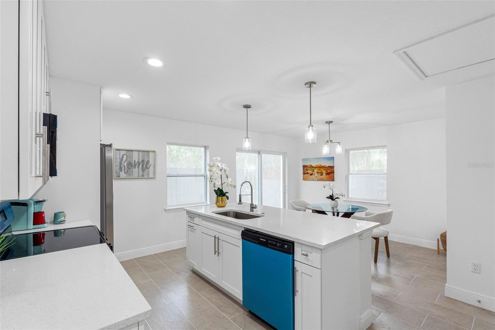 2405 E 23RD AVE — photo 25