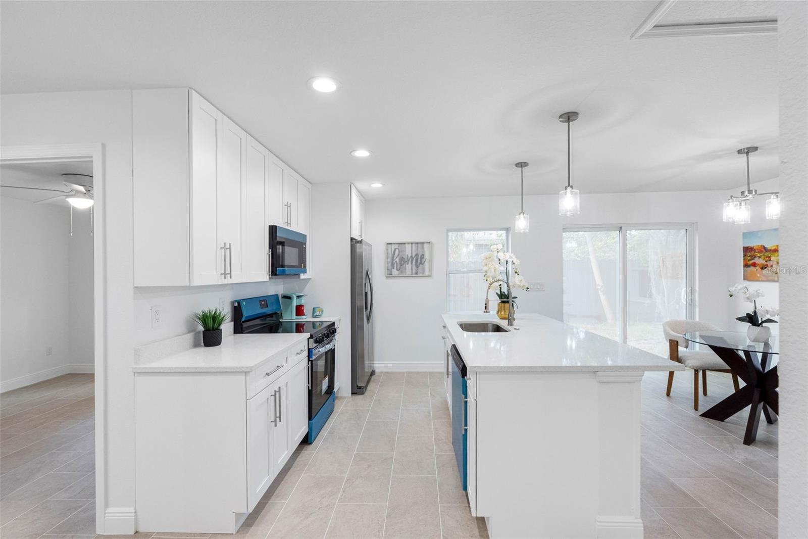 2405 E 23RD AVE — photo 17