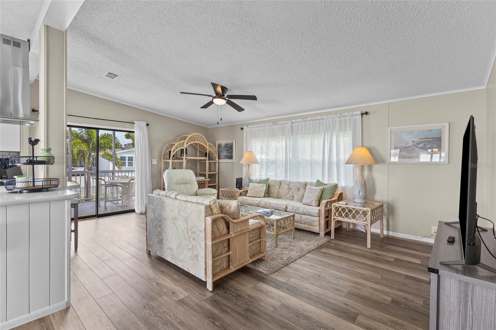 611 LA JOLLA CIR — photo 11