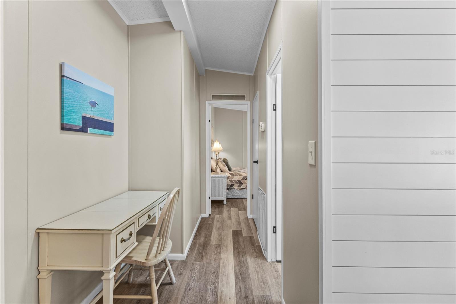 611 LA JOLLA CIR — photo 12