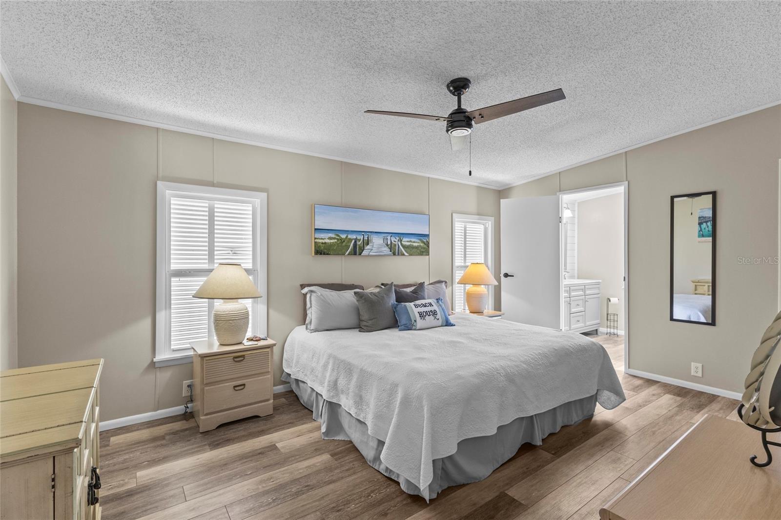 611 LA JOLLA CIR — photo 13