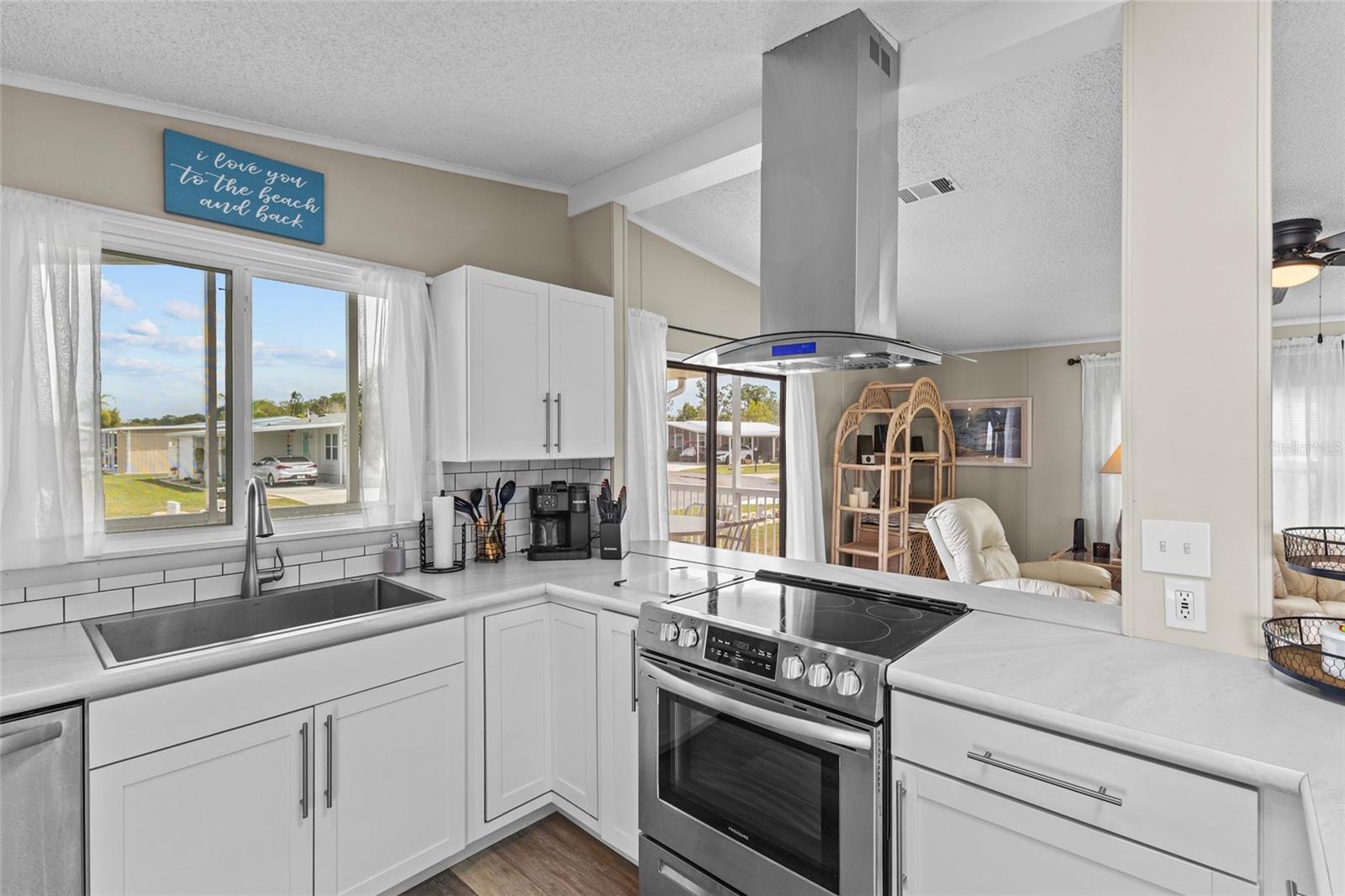 611 LA JOLLA CIR — photo 7