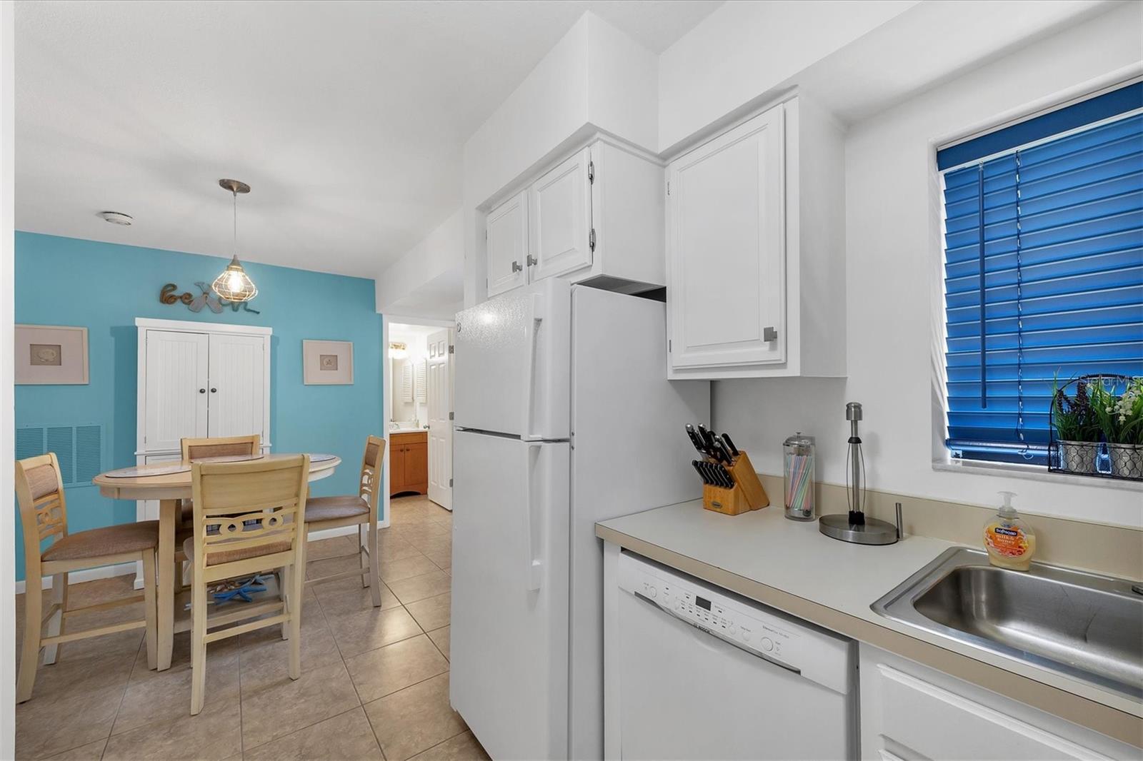 5669 ASHTON LAKE DR #1 — photo 9