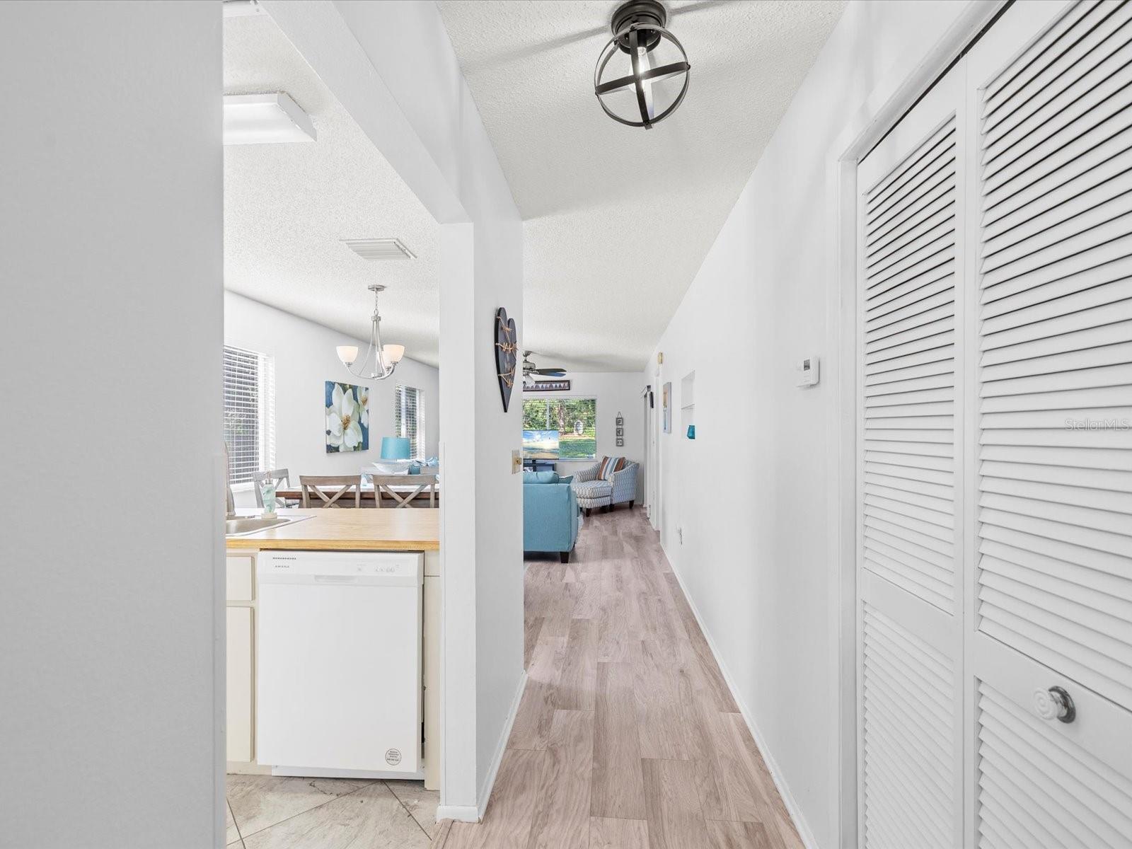 4505 GLEN HOLLOW — photo 9