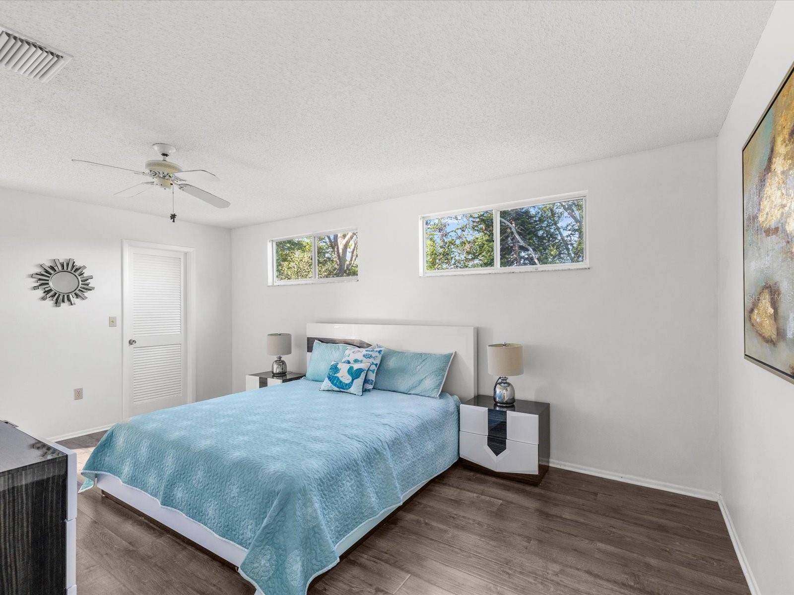 4505 GLEN HOLLOW — photo 28