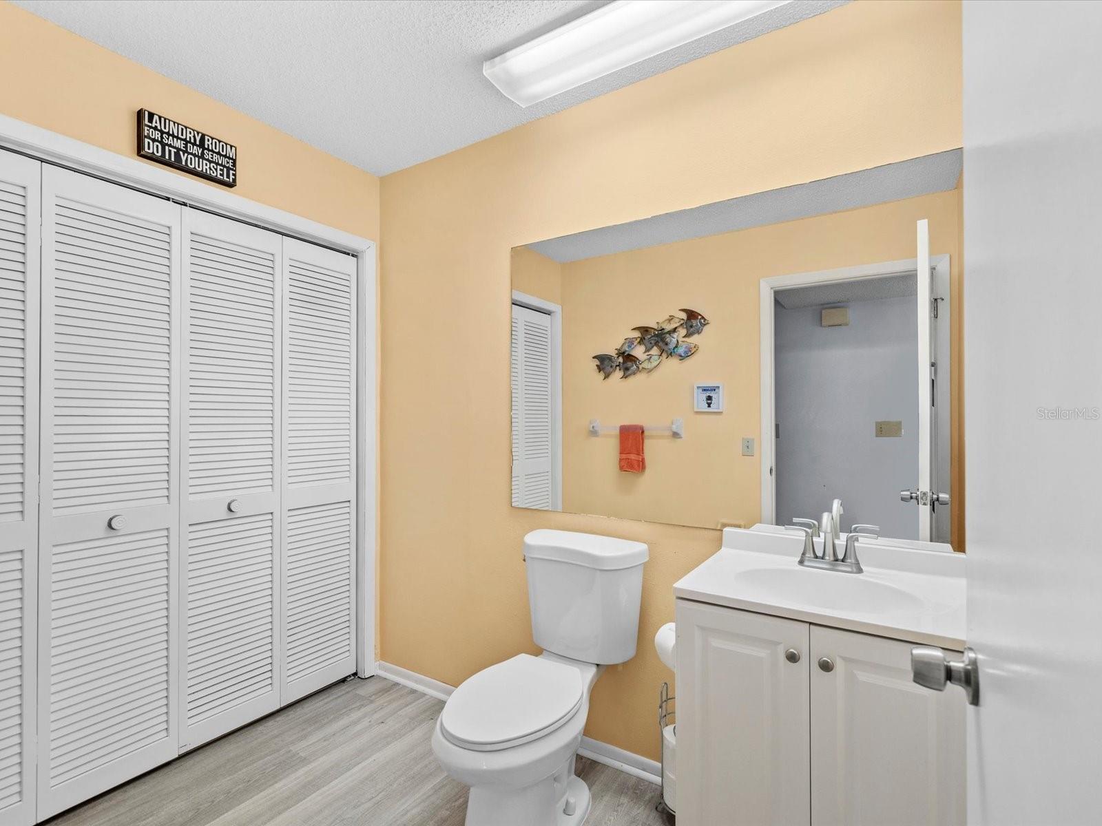4505 GLEN HOLLOW — photo 35