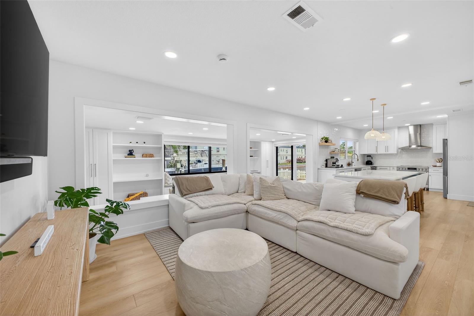 1866 VENETIAN POINT DR — photo 8