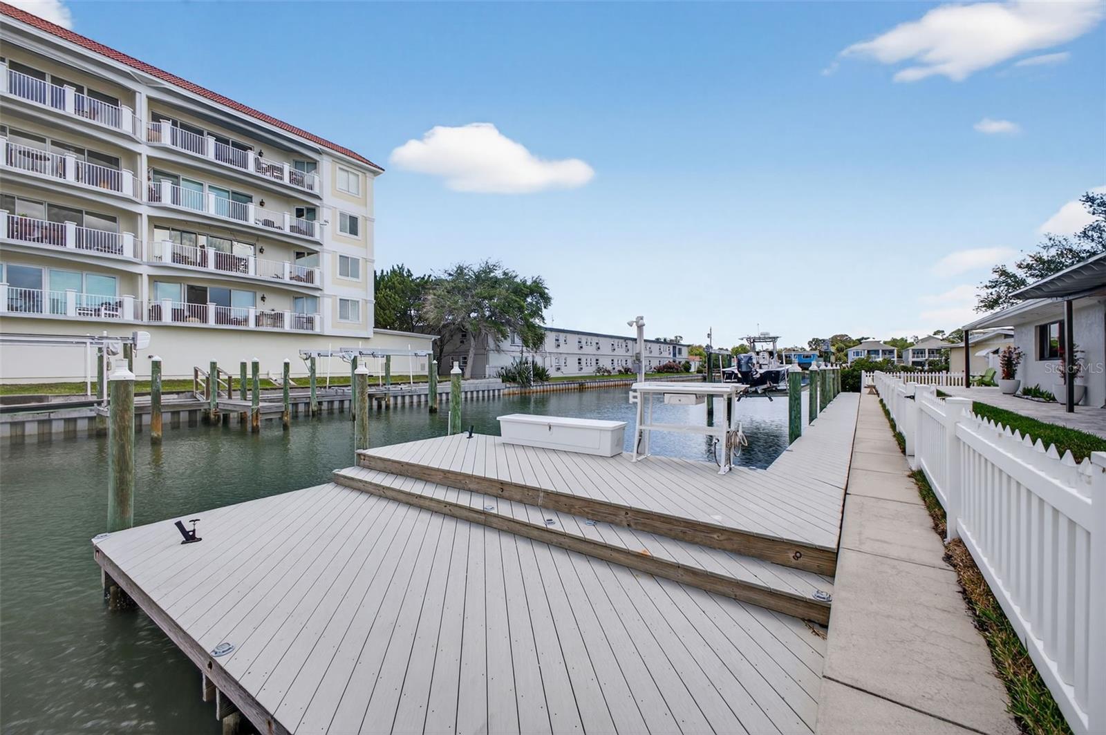 1866 VENETIAN POINT DR — photo 33