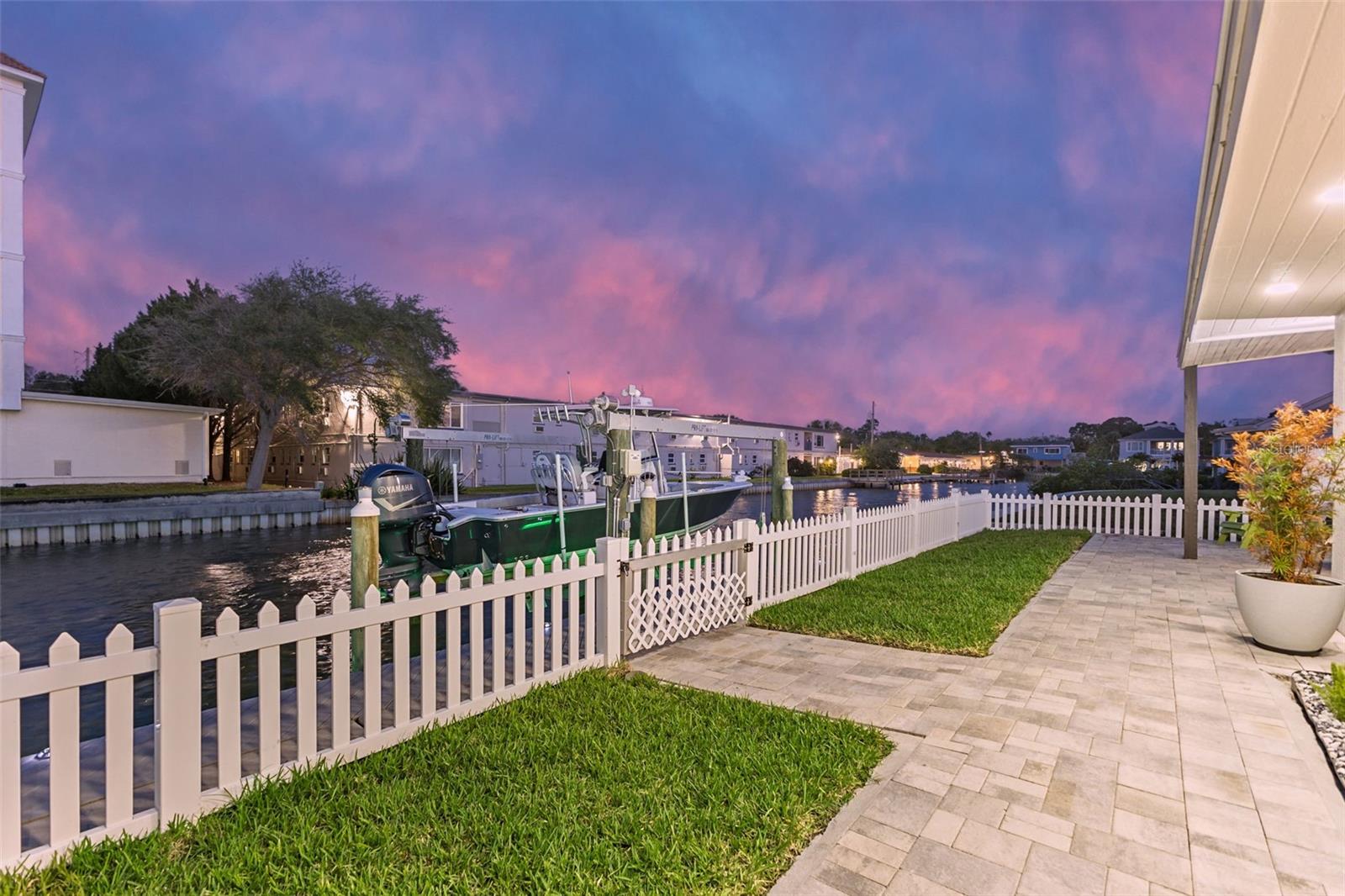 1866 VENETIAN POINT DR — photo 40