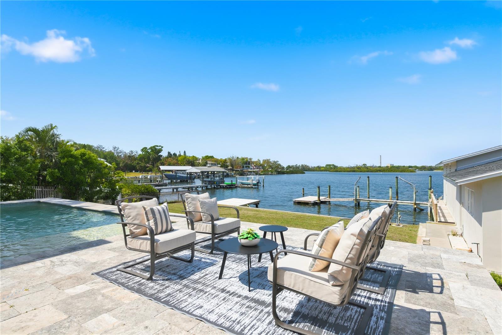 915 BAYSHORE DR — photo 47