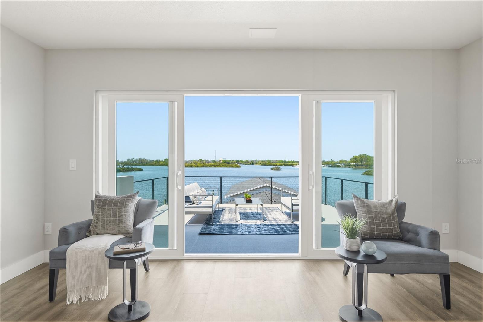915 BAYSHORE DR — photo 21