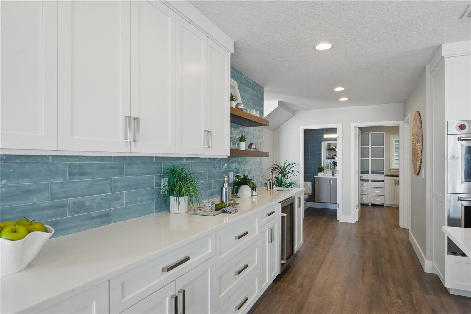 915 BAYSHORE DR — photo 17