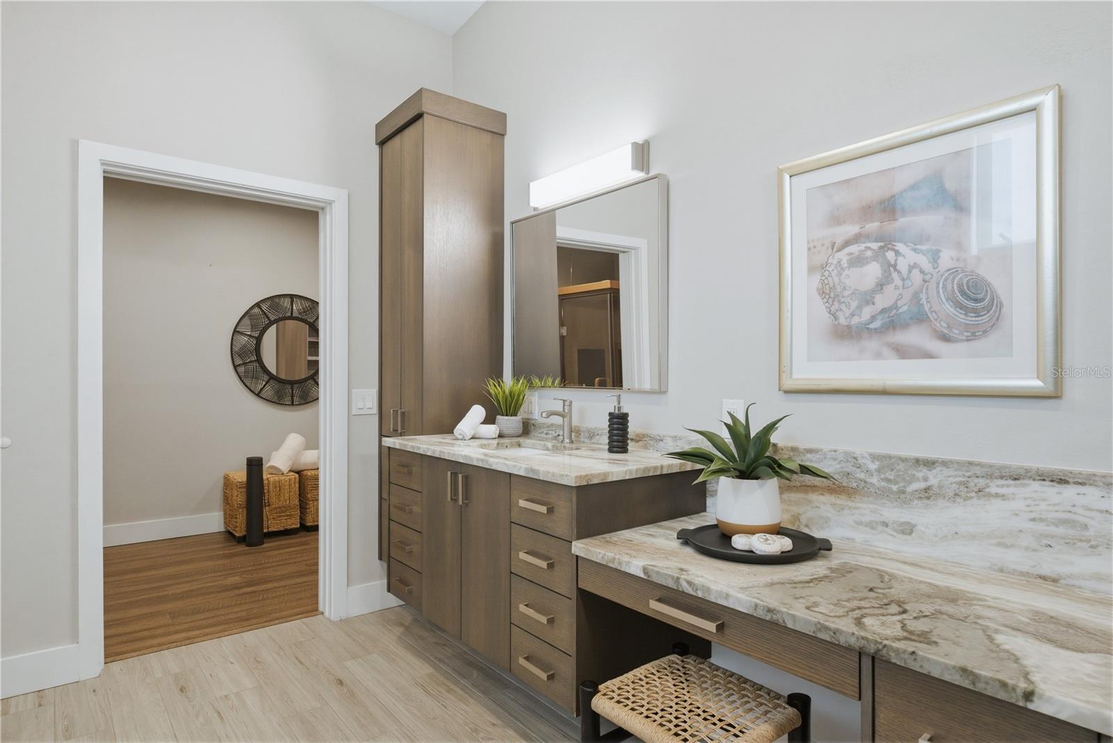 915 BAYSHORE DR — photo 33
