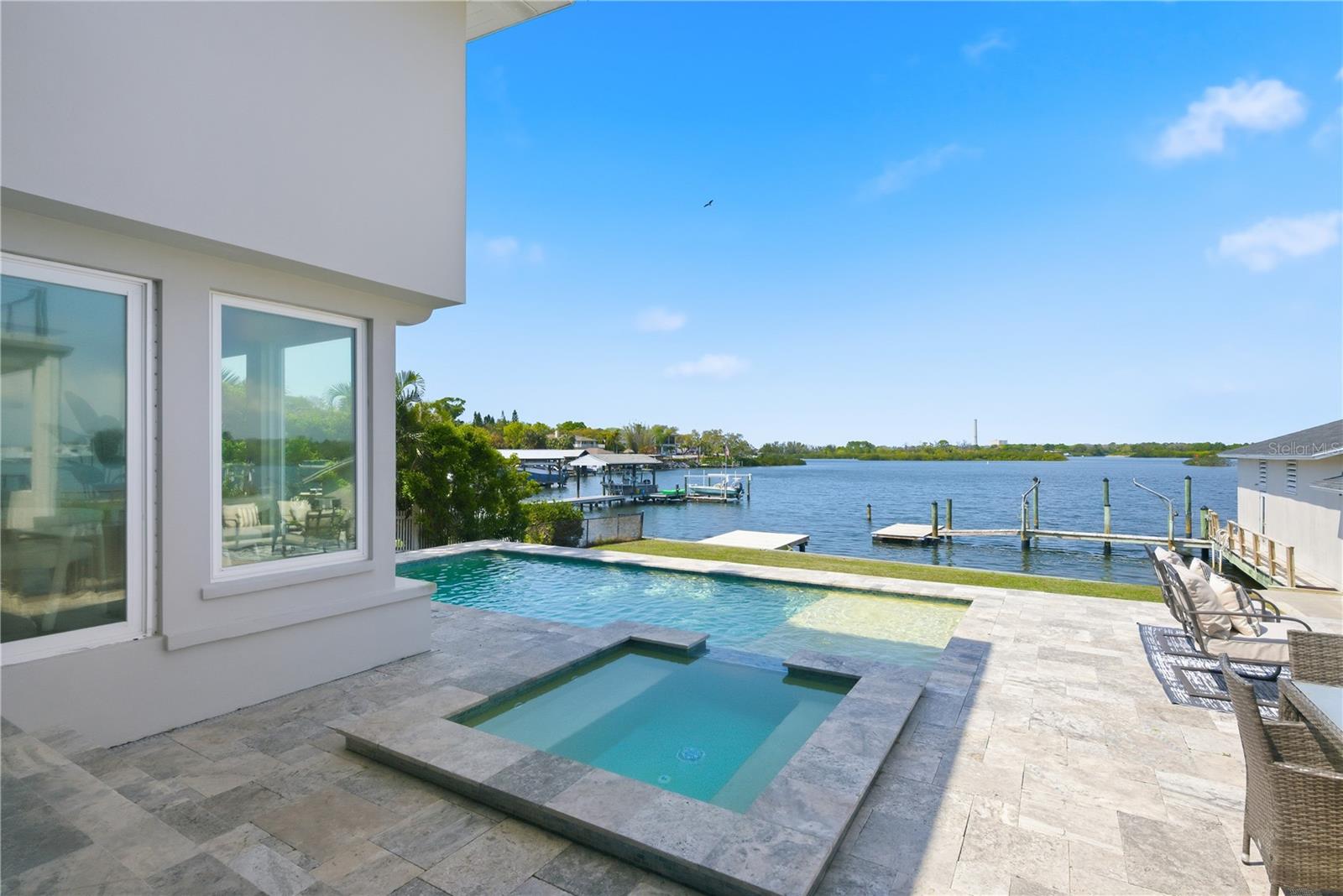 915 BAYSHORE DR — photo 46