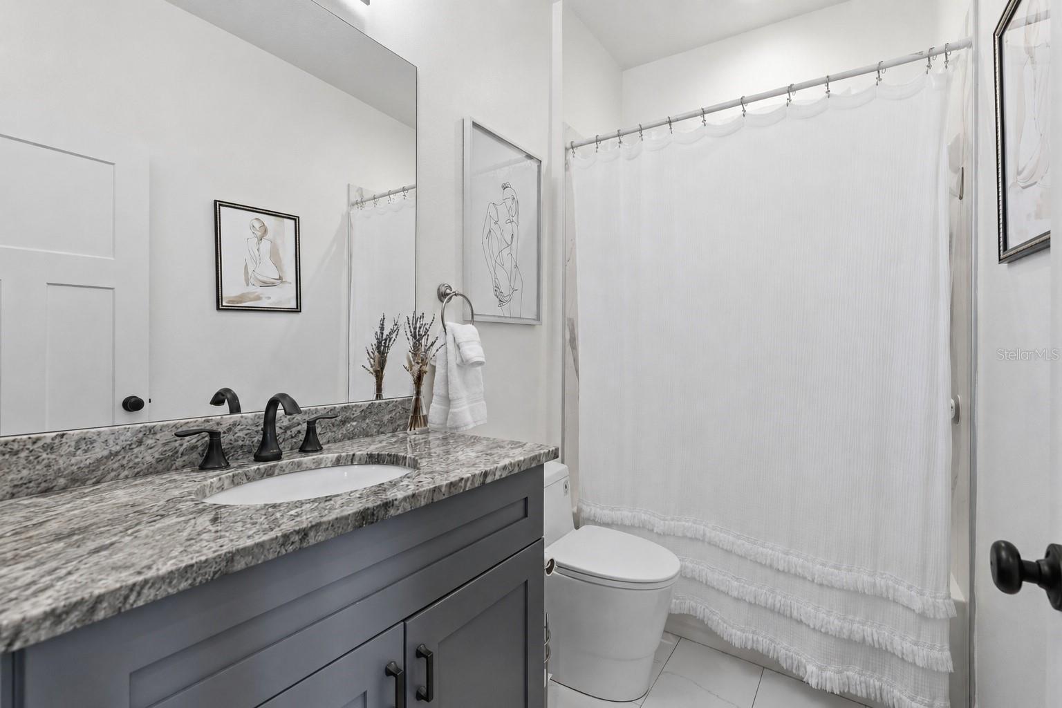 2510 W CARMEN ST — photo 19