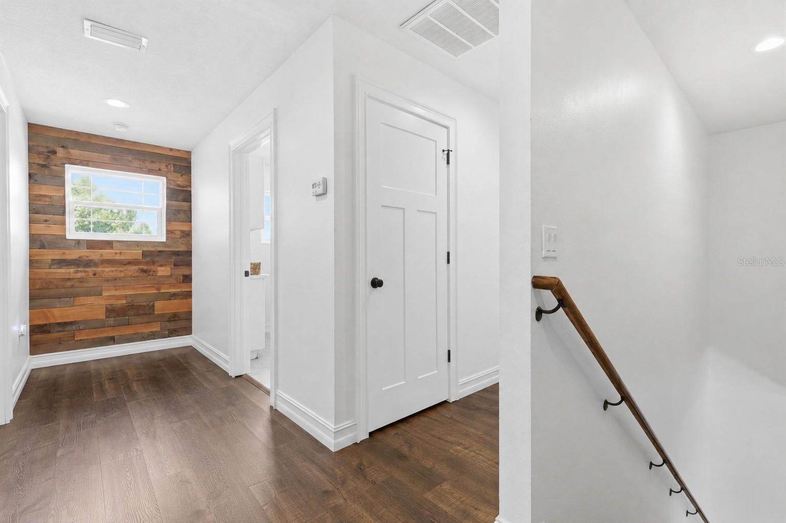 2510 W CARMEN ST — photo 20