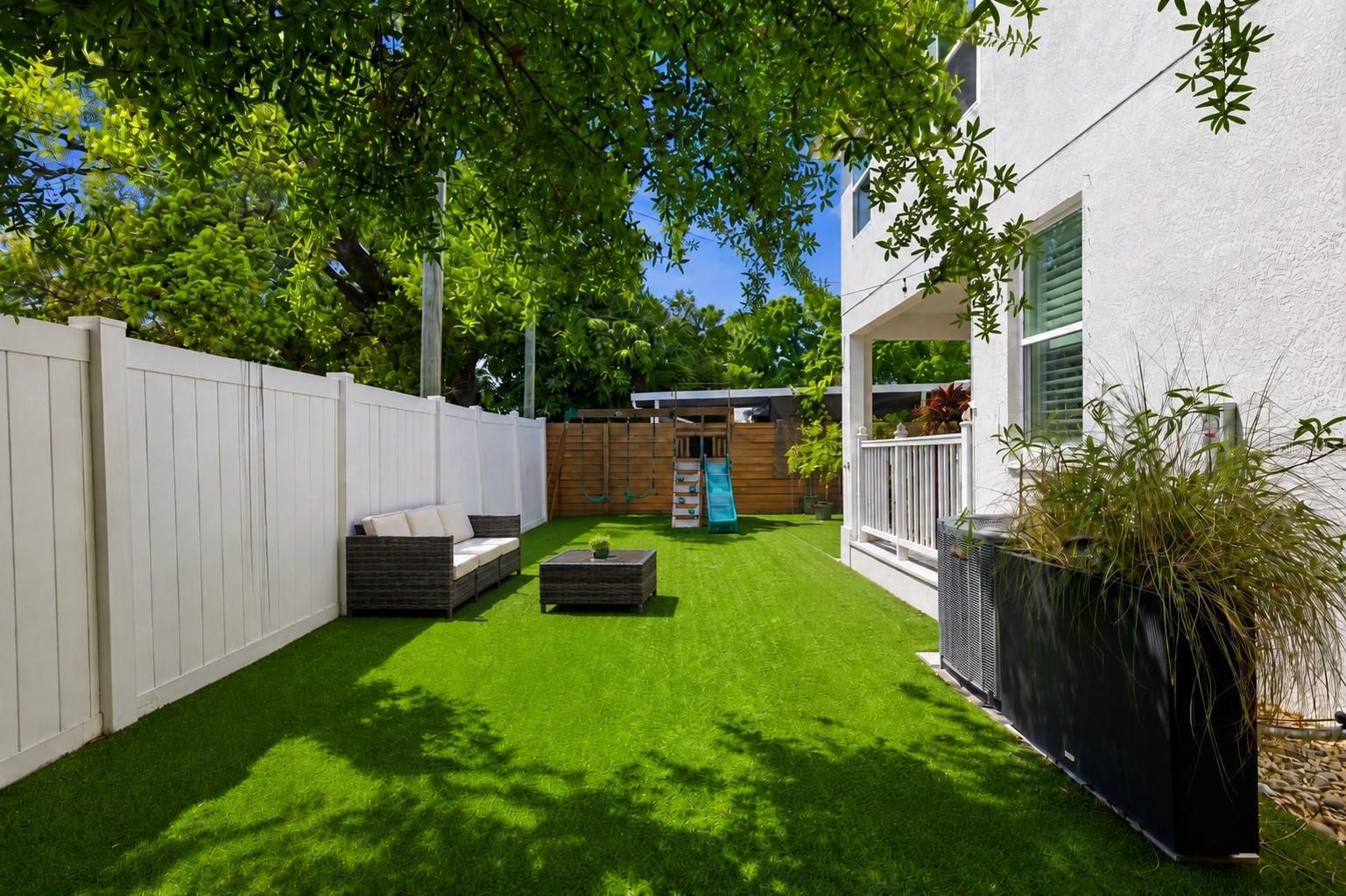 2510 W CARMEN ST — photo 38