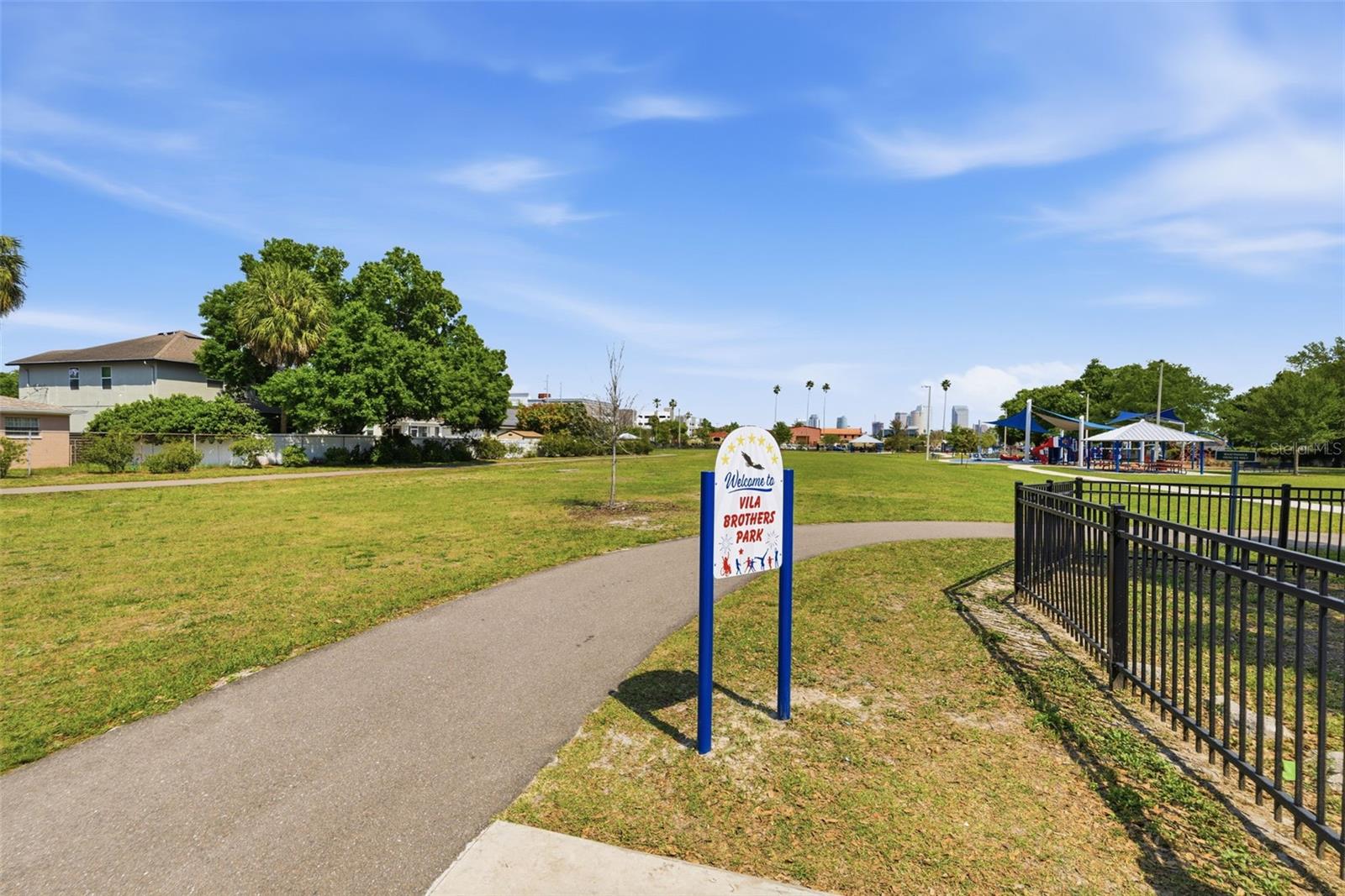 2510 W CARMEN ST — photo 40