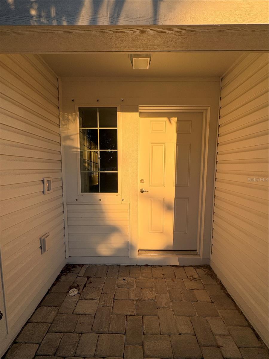 2525 6TH AVENUE DR E — photo 3