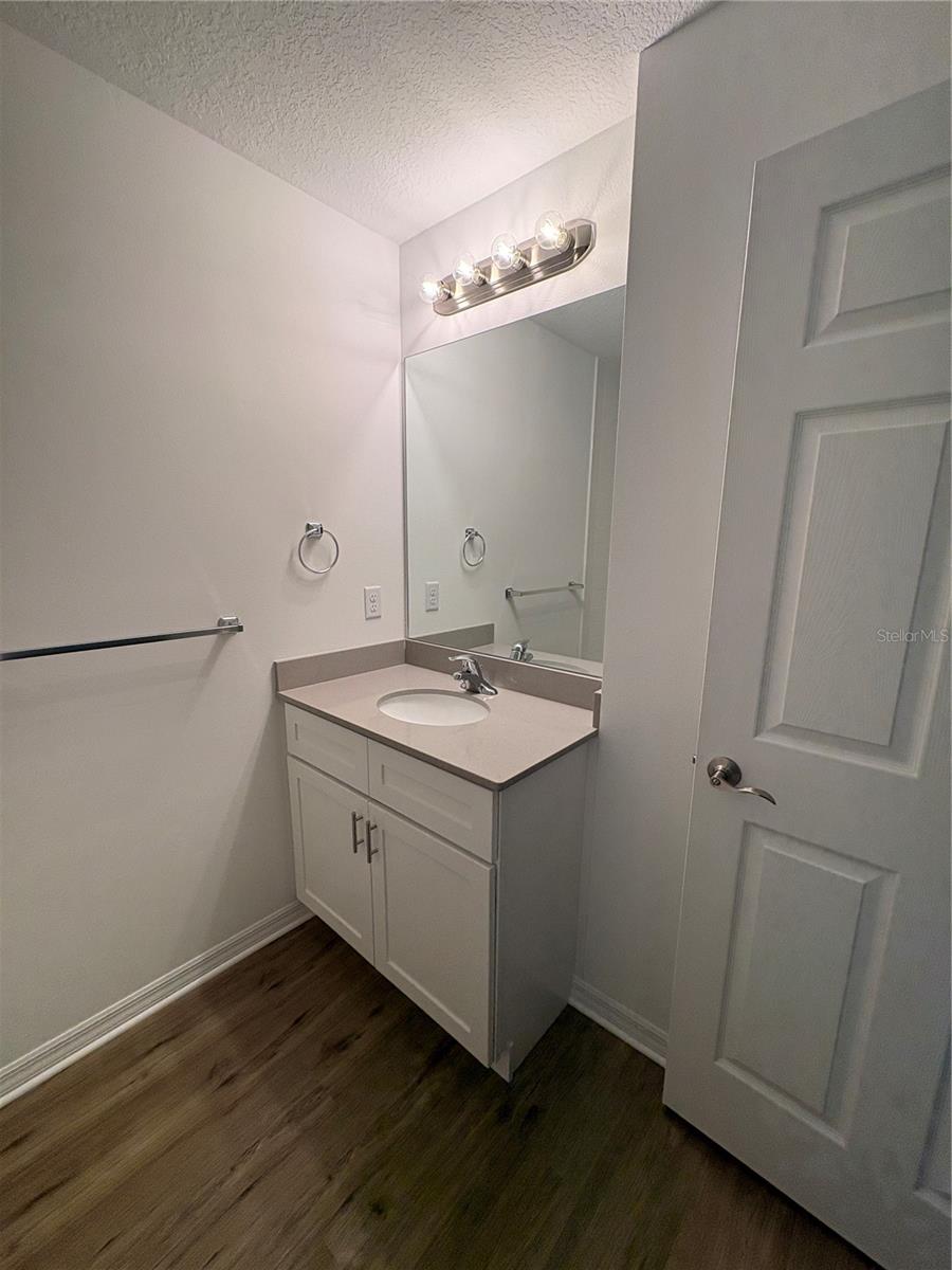 2525 6TH AVENUE DR E — photo 8