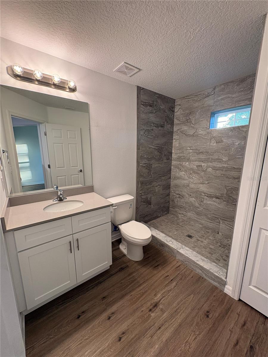 2525 6TH AVENUE DR E — photo 14