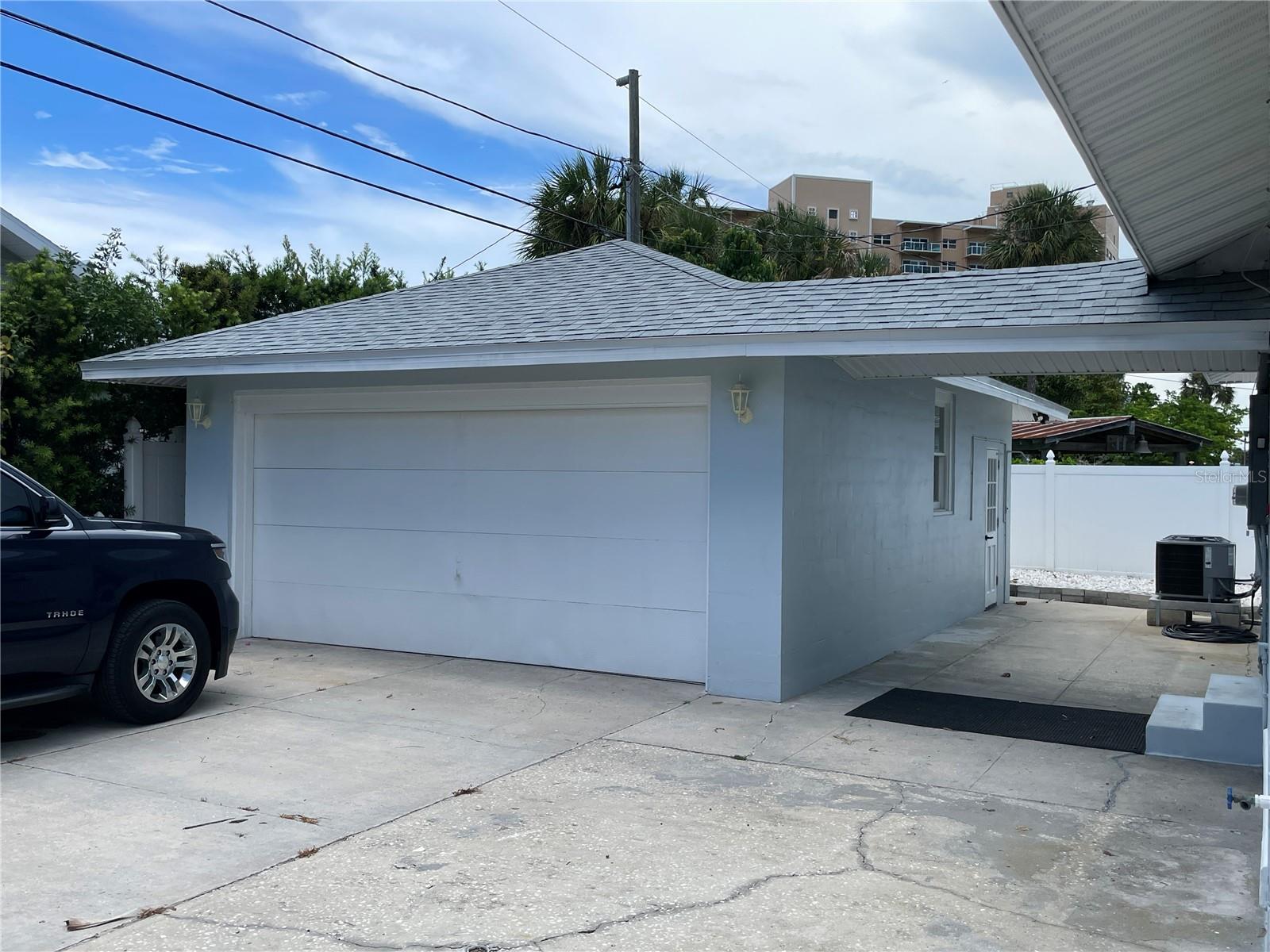 850 MANDALAY AVE — photo 28