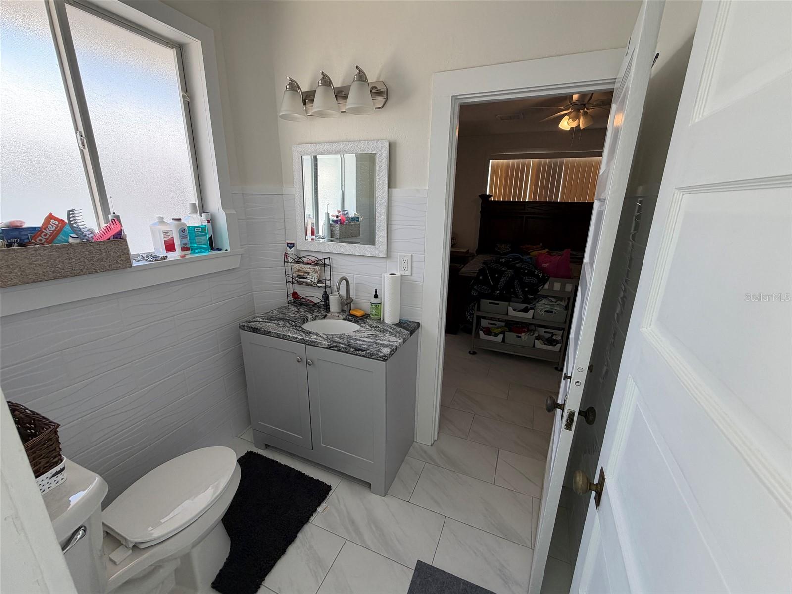 850 MANDALAY AVE — photo 32