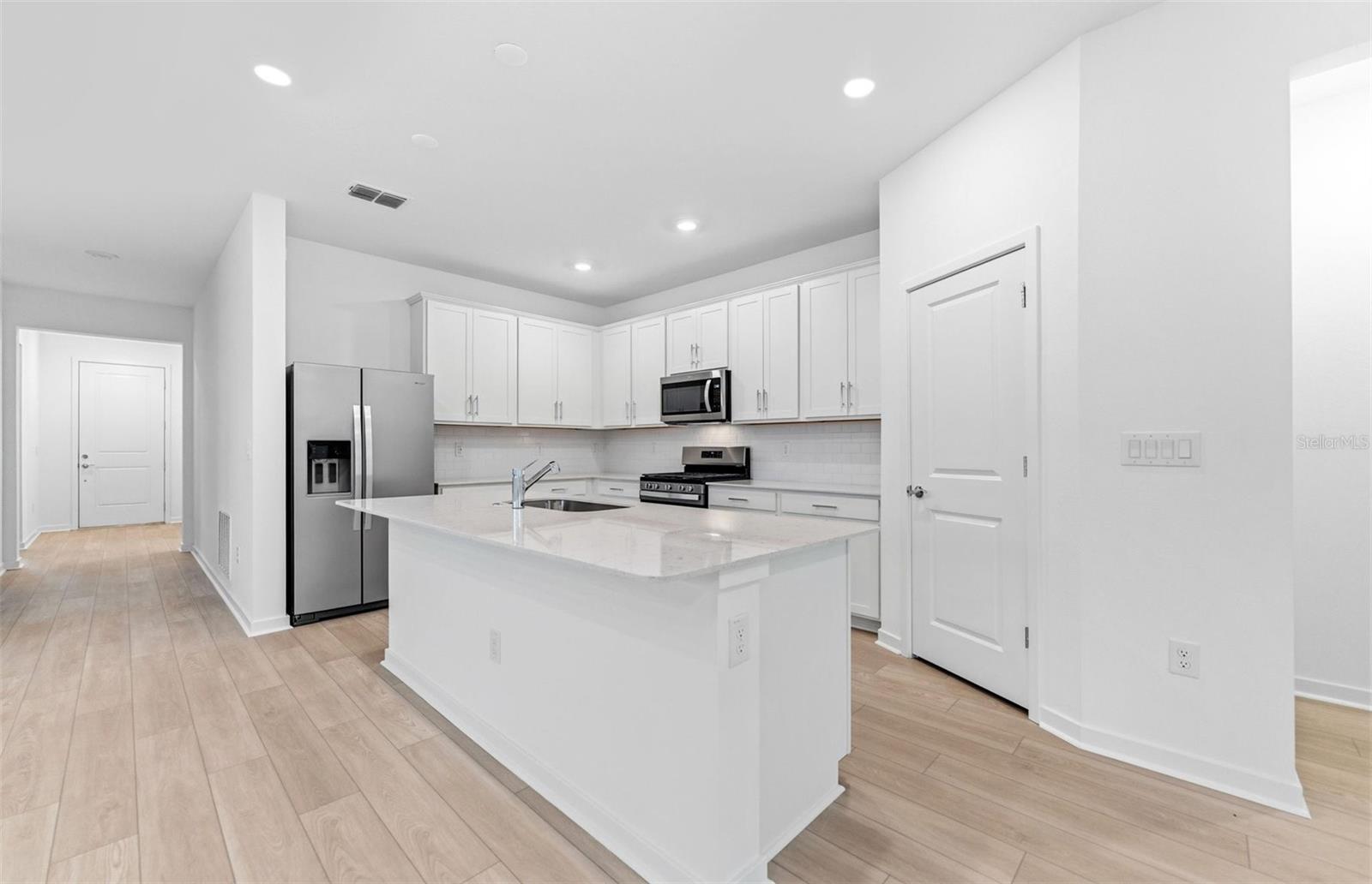6607 ASBURY BARNES LN — photo 3