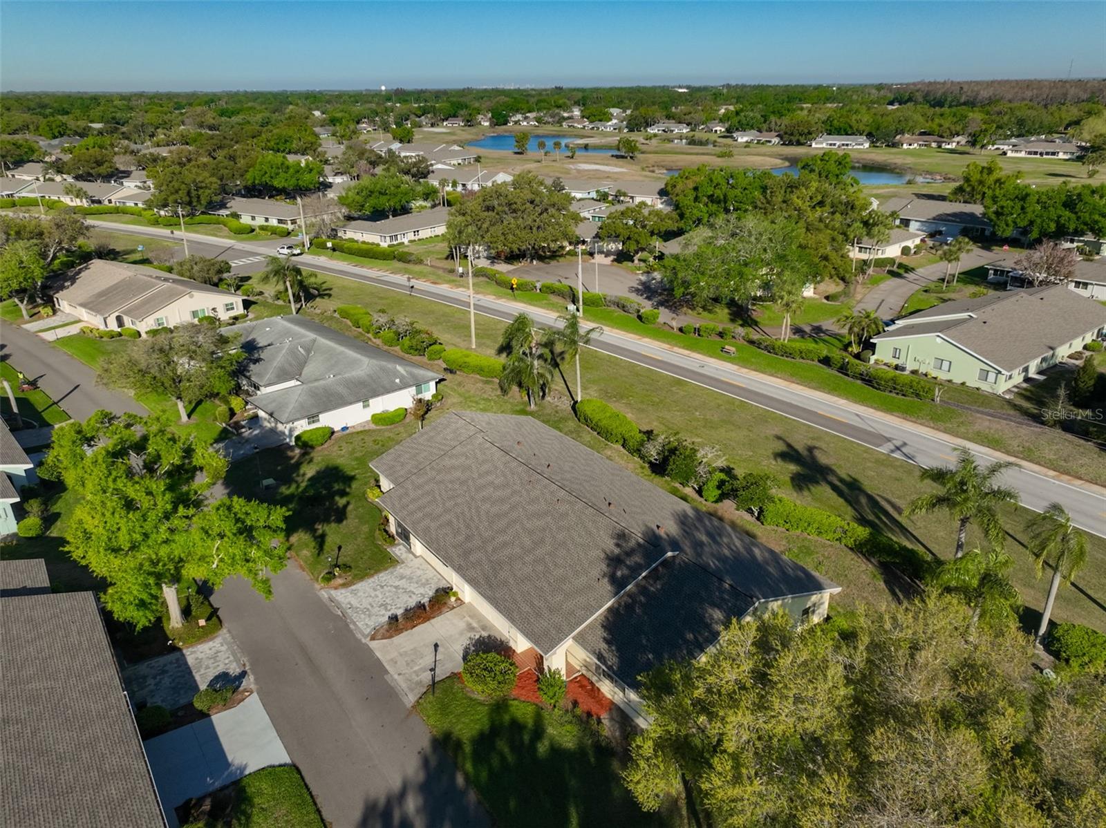 2321 LANCASTER DR — photo 44
