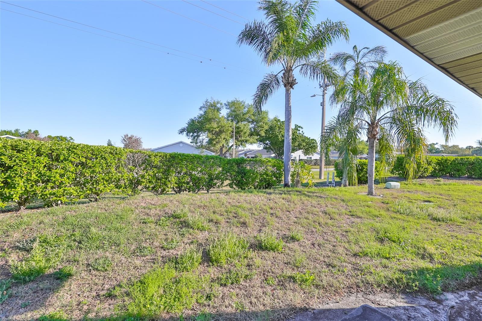 2321 LANCASTER DR — photo 41