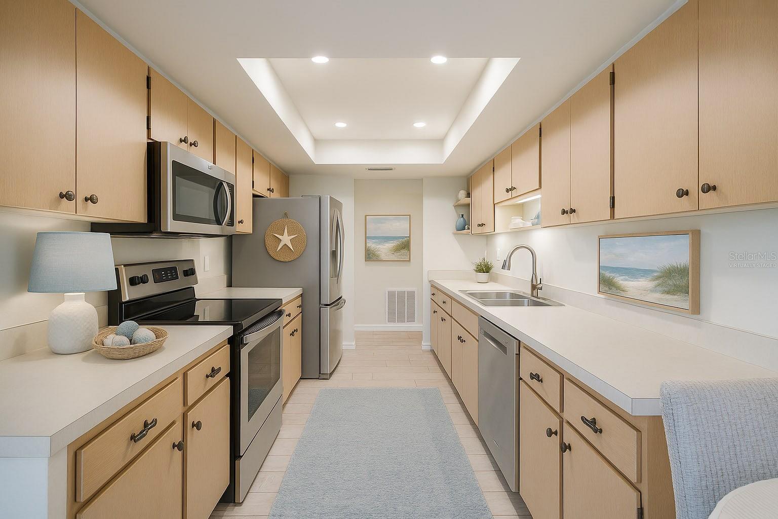 2321 LANCASTER DR — photo 5