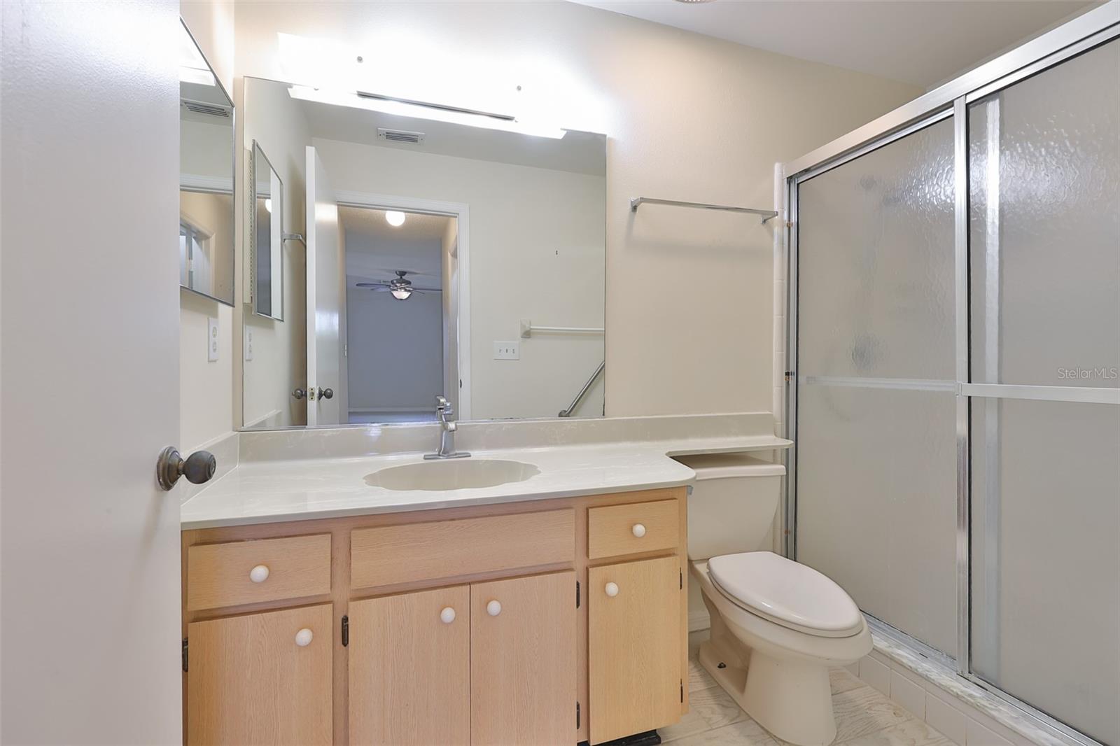2321 LANCASTER DR — photo 31