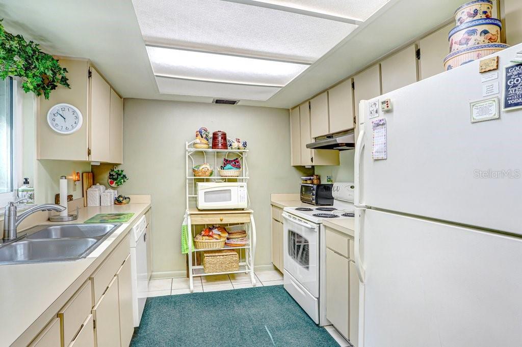 14931 OLD POINTE RD — photo 10